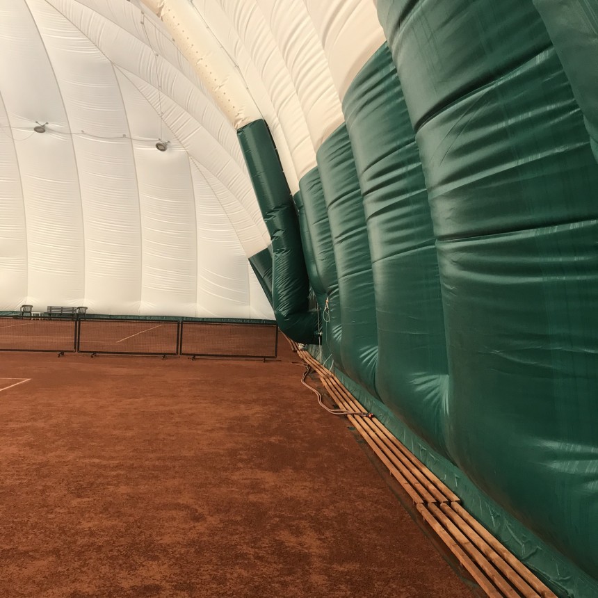 Pallone Pressostatico doppia membrana con convogliatore. Pallone Pressostatico doppia membrana con convogliatore.