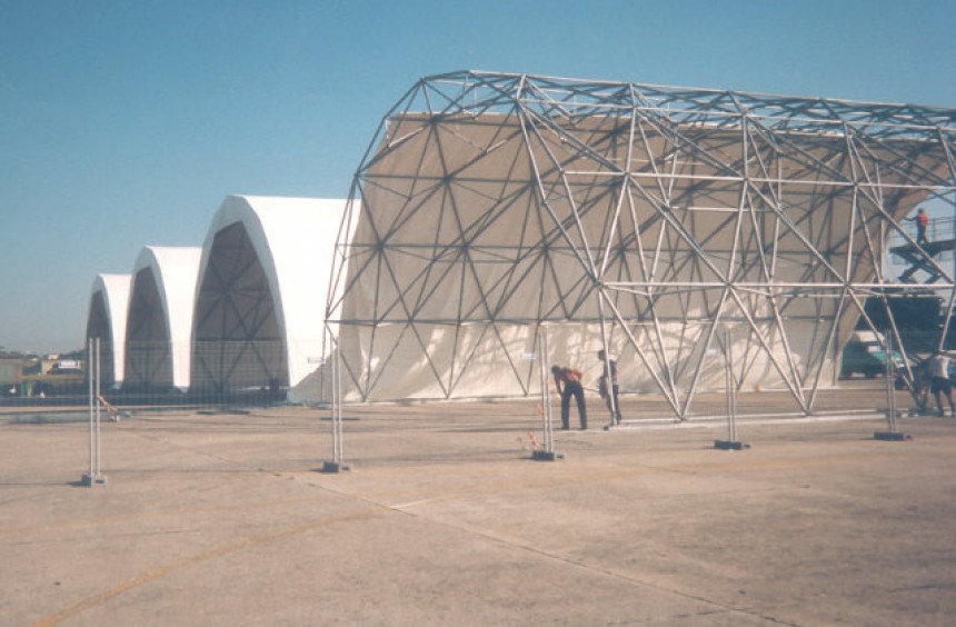 Hangar Tensint in costruzione